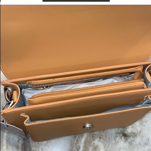 Pixie Mood Zoe Crossbody NIB - Picture 3 of 4